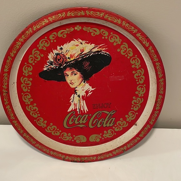 Vintage 1982   Coca-Cola tray made in Hong Kong - Picture 2 of 8
